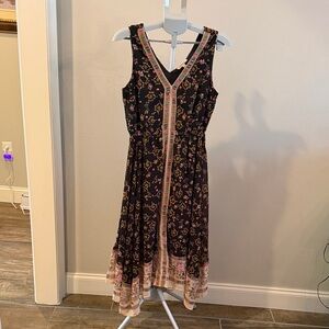 Magic Floral V-Neck Midi Boho Dress - Black and Pink